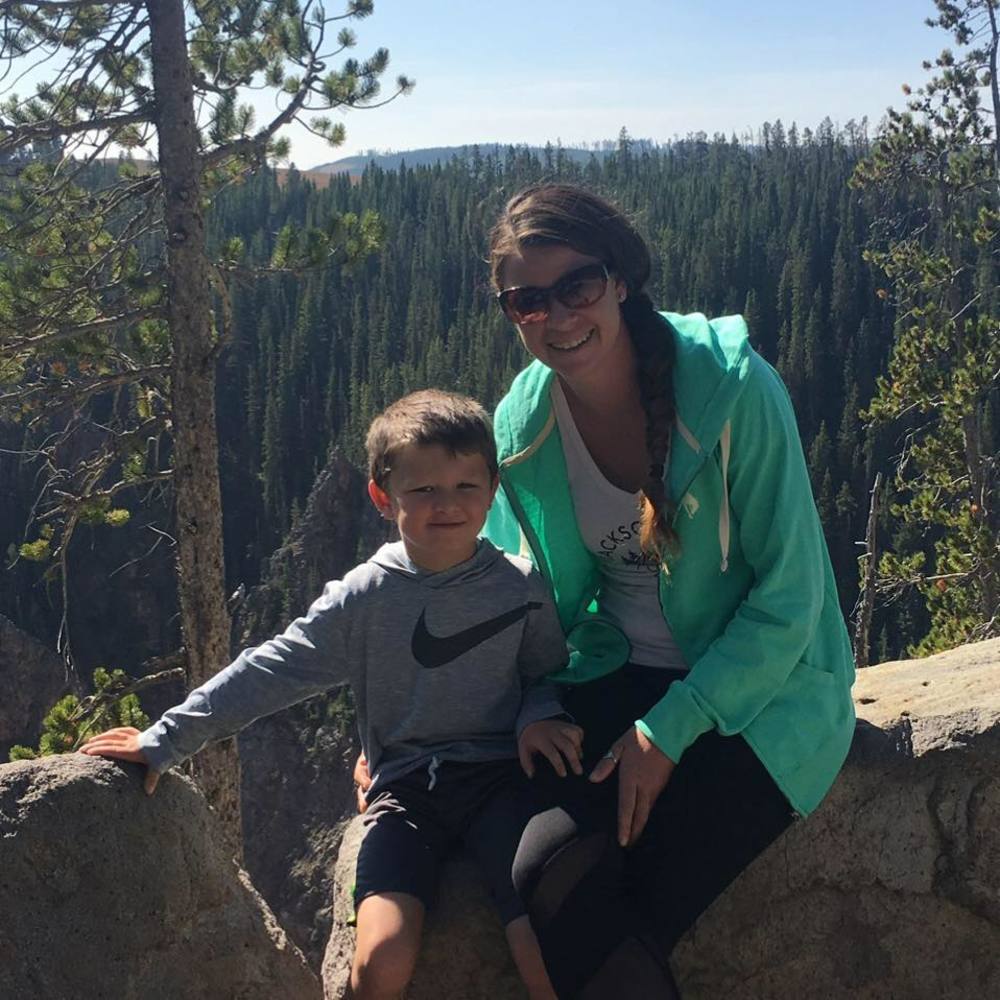 Meet your Posher, Hollie